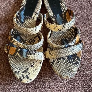 Aeyde‎ Chrissy Sandals in Yellow, Blue And Orange Snake-print Size 39/8